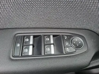 Photo 67 Renault Symbioz  E-Tech full hybrid 145