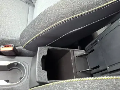 Photo 82 Renault Symbioz  E-Tech full hybrid 145