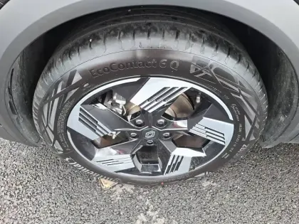 Photo 8 Renault Symbioz  E-Tech full hybrid 145