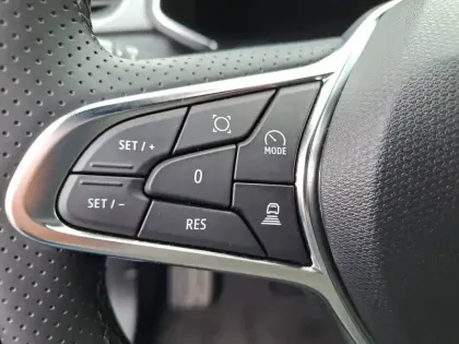 Photo 69 Renault Symbioz  E-Tech full hybrid 145