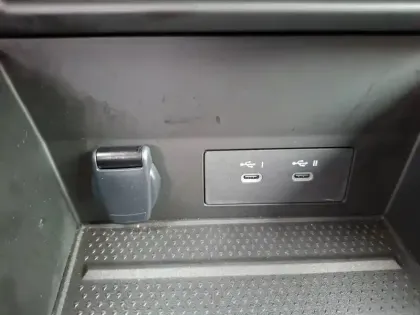 Photo 32 Renault Symbioz  E-Tech full hybrid 145