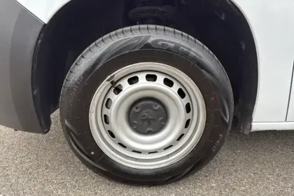 Photo 8 Peugeot Partner  FOURGON M 650 KG BLUEHDI 100 S&S BVM6