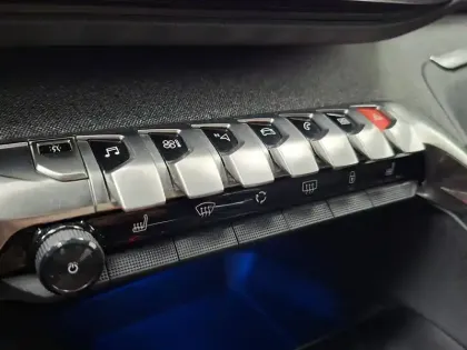 Photo 34 Peugeot 3008  BlueHDi 130ch S&S BVM6