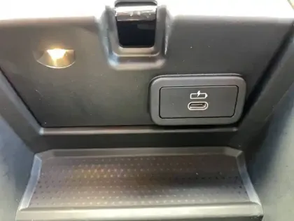 Photo 40 BMW Serie 3 330e xDrive 292 ch BVA8