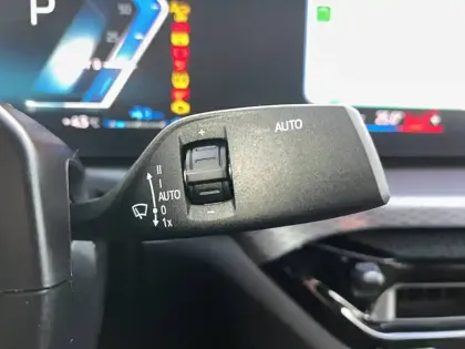 Photo 28 BMW Serie 3 330e xDrive 292 ch BVA8