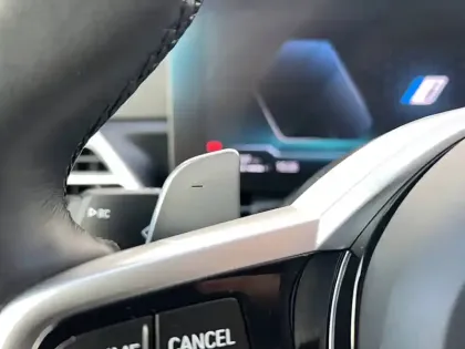 Photo 27 BMW Serie 3 330e xDrive 292 ch BVA8