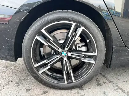 Photo 18 BMW Serie 3 330e xDrive 292 ch BVA8