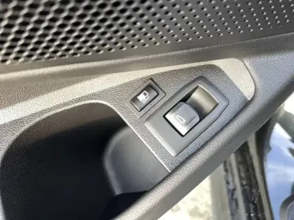 Photo 21 BMW Serie 3 330e xDrive 292 ch BVA8