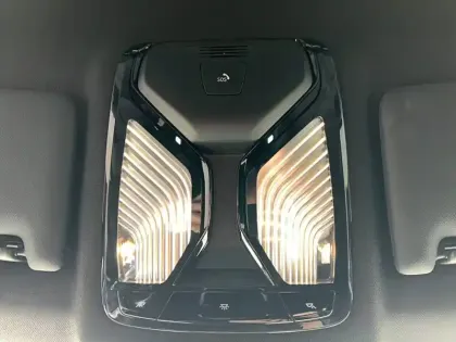 Photo 44 BMW Serie 3 330e xDrive 292 ch BVA8