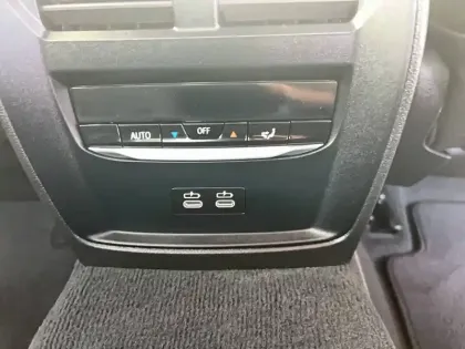 Photo 49 BMW Serie 3 330e xDrive 292 ch BVA8