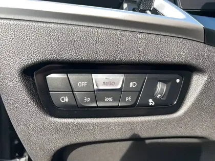 Photo 42 BMW Serie 3 330e xDrive 292 ch BVA8