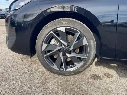 Photo 8 Peugeot 308  Hybrid 145 e-DCS6