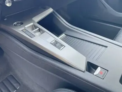 Photo 50 Peugeot 308  Hybrid 145 e-DCS6