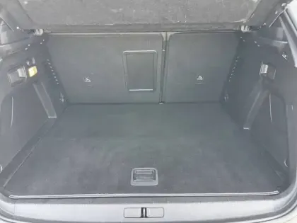 Photo 11 Peugeot 3008  Hybrid 225 e-EAT8