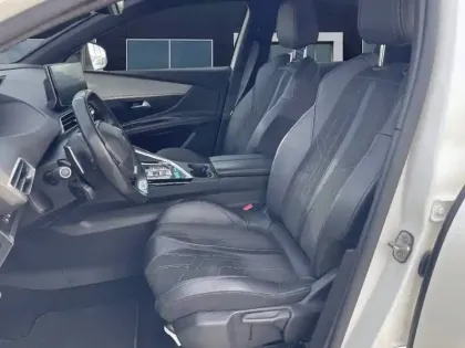 Photo 13 Peugeot 3008  Hybrid 225 e-EAT8