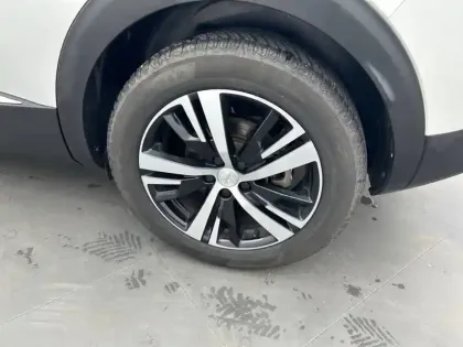 Photo 12 Peugeot 3008  BlueHDi 130ch S&S EAT8