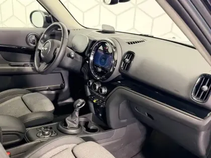 Photo 33 Mini Mini Countryman 125 - 95 ch ALL4 BVA6