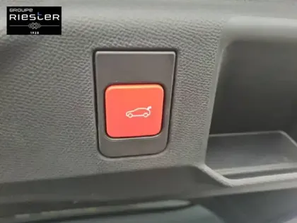 Photo 49 Peugeot 5008  Electrique 210 ch 73 kWh