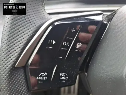 Photo 17 Peugeot 5008  Electrique 210 ch 73 kWh