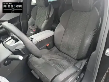 Photo 10 Peugeot 5008  Electrique 210 ch 73 kWh