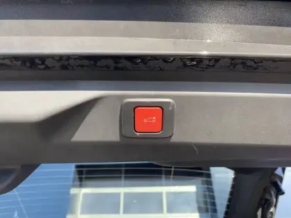 Photo 7 Peugeot 3008  Hybrid 145 e-DCS6