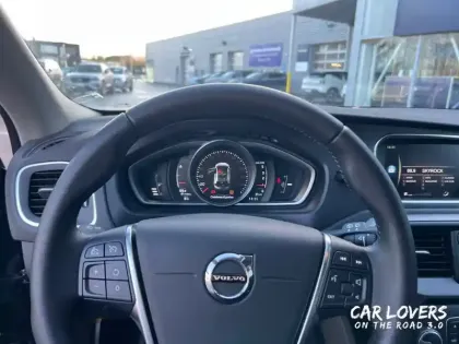 Photo 10 Volvo V40  D2 120 ch