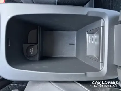 Photo 20 Volvo V40  D2 120 ch