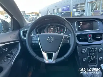 Photo 8 Volvo V40  D2 120 ch