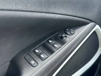 Photo 22 Opel Crossland X  1.2 Turbo 110 ch