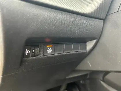 Photo 49 Peugeot 208  PureTech 100 S&S BVM6