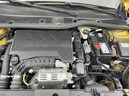 Photo 43 Peugeot 208  PureTech 100 S&S BVM6