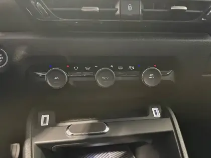 Photo 18 Citroën C4  BlueHDi 130 EAT8