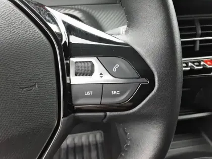 Photo 14 Peugeot 208  PureTech 75 S&S BVM5