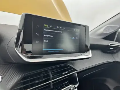 Photo 19 Peugeot 208 Gén. II Ph1 NG Active 5