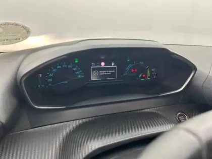 Photo 31 Peugeot 208 Gén. II Ph1 NG Active 5