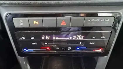 Photo 18 Volkswagen T-cross  1.0 TSI 110 Start/Stop DSG7