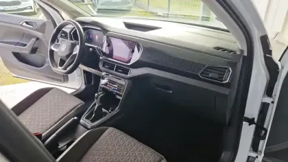 Photo 15 Volkswagen T-cross  1.0 TSI 110 Start/Stop DSG7