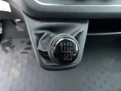 Photo 12 Renault Trafic  CA L2H1 3T BLUE DCI 150 GSR2