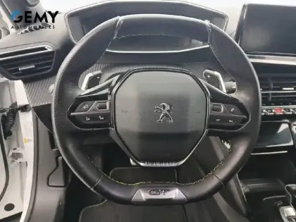 Photo 12 Peugeot 2008  PureTech 130 S&S EAT8