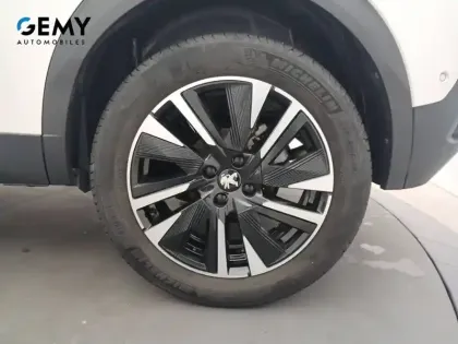 Photo 10 Peugeot 2008  PureTech 130 S&S EAT8