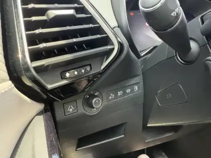 Photo 60 DS DS 7  Hybride Rechargeable E-Tense 300 EAT8 4x4