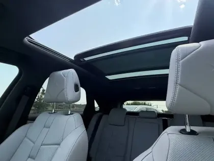 Photo 31 DS DS 7  Hybride Rechargeable E-Tense 300 EAT8 4x4