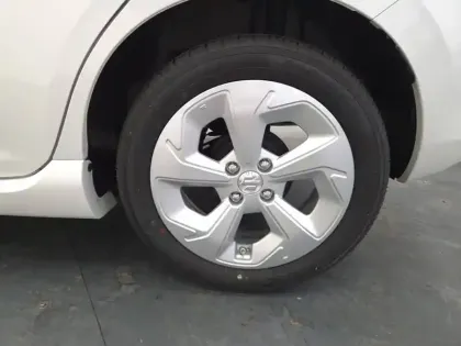 Photo 44 Suzuki Swift  1.2 Dualjet Hybrid