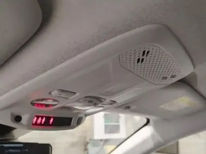 Photo 24 Peugeot 208  BlueHDi 100 S&S BVM6 Active Pack