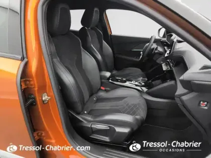 Photo 8 Peugeot 2008  BlueHDi 130 S&S EAT8 GT