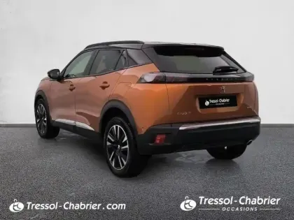 Photo 29 Peugeot 2008  BlueHDi 130 S&S EAT8 GT