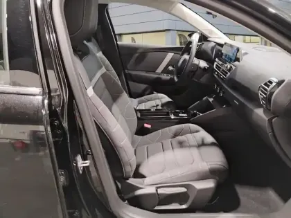 Photo 8 Citroën C4 e- 136 ch autonomie standard  Automatique Plus