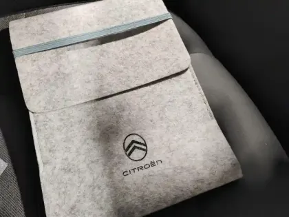 Photo 15 Citroën C4 e- 136 ch autonomie standard  Automatique Plus