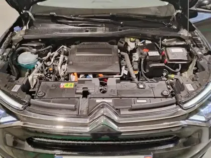 Photo 6 Citroën C4 e- 136 ch autonomie standard  Automatique Plus