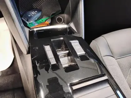 Photo 23 Citroën C4 e- 136 ch autonomie standard  Automatique Plus